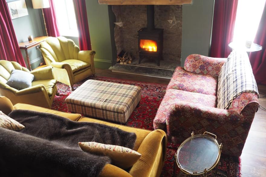 Girt Farm is a beautifully restored and stylishly decorated 18th Century house