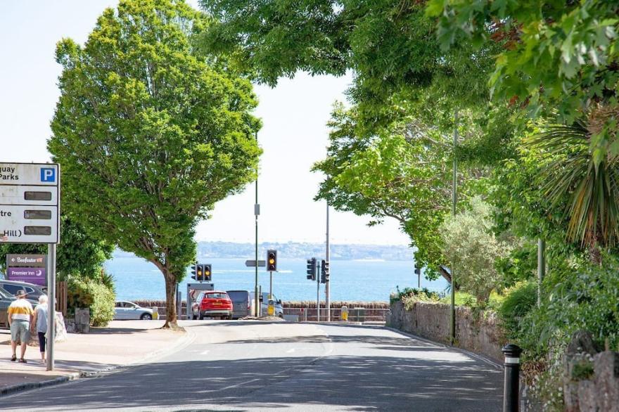 2 bedroom accommodation in Torquay