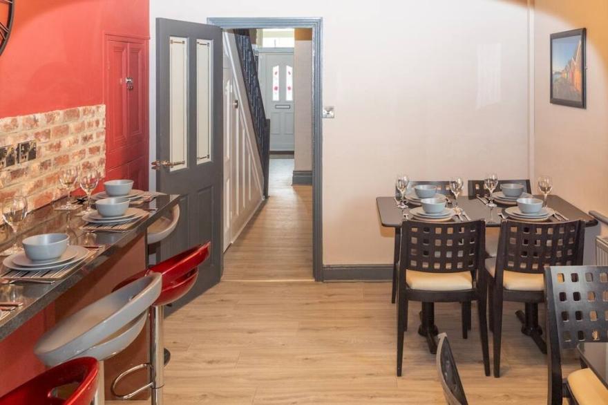 Pass the Keys | Amazing, Newly renovated 5Bedroom House sleeps 10