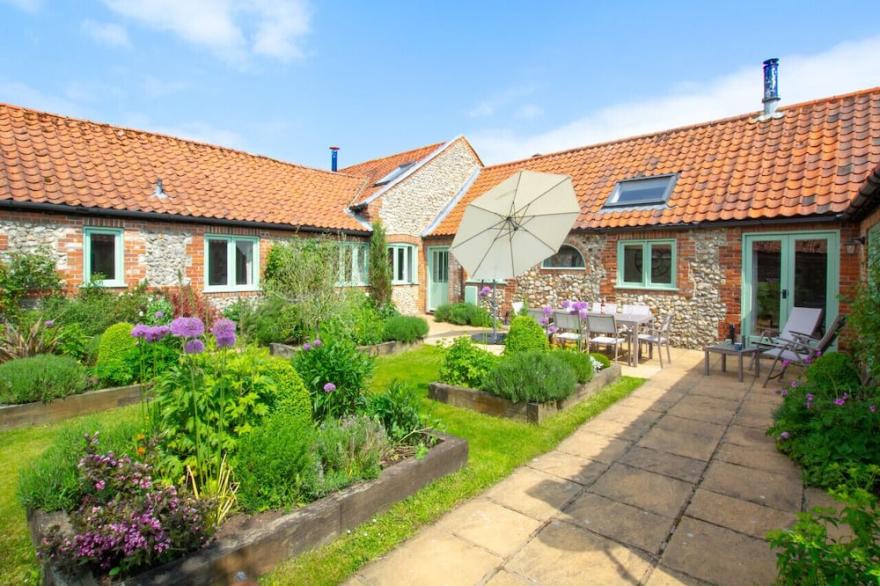 Apple Tree Barn - Four Bedroom House, Sleeps 7