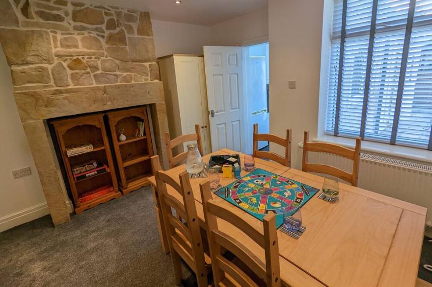 3 Bed City Home | South Facing Patio | 4-5 Beds