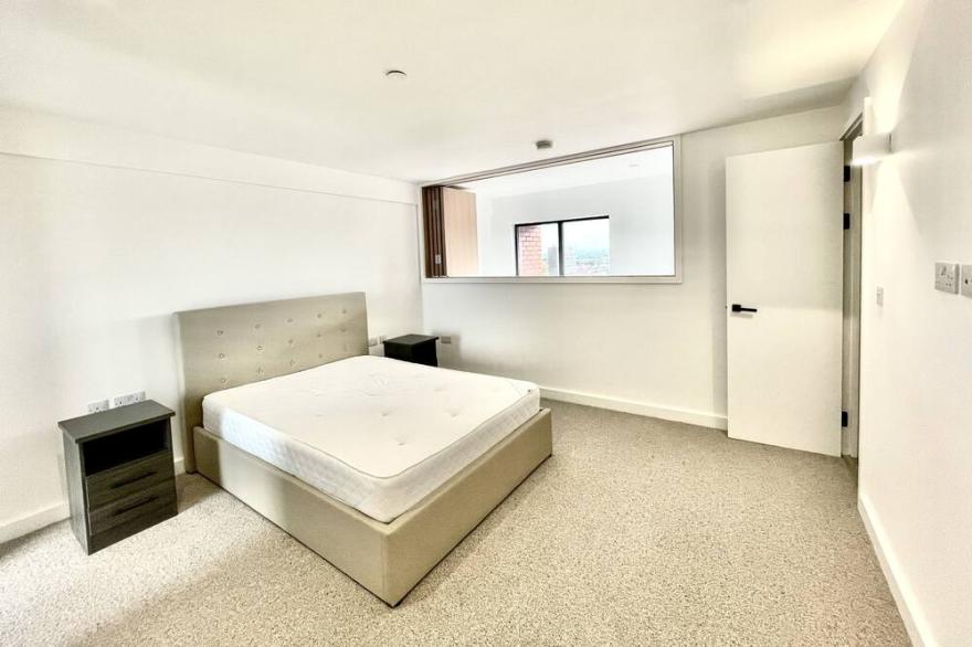 Penthouse prime location gorgeous view
