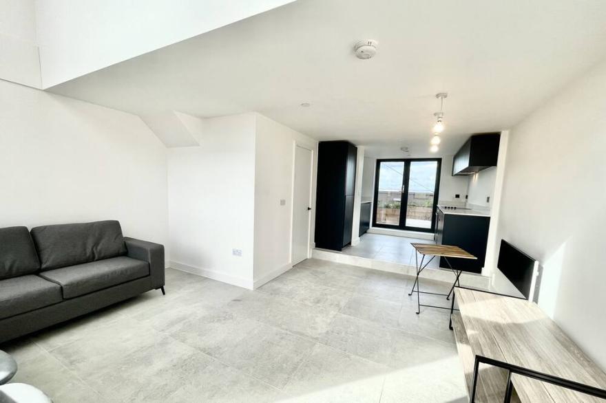 Penthouse prime location gorgeous view