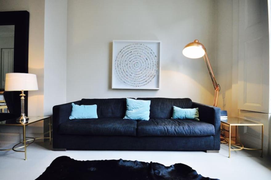 Newly Refurbished - Notting Hill - ideally located for visiting Central London
