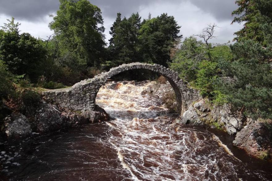 The Cottage Bogroy -- welcoming cottage in the Cairngorms, perfect for families.