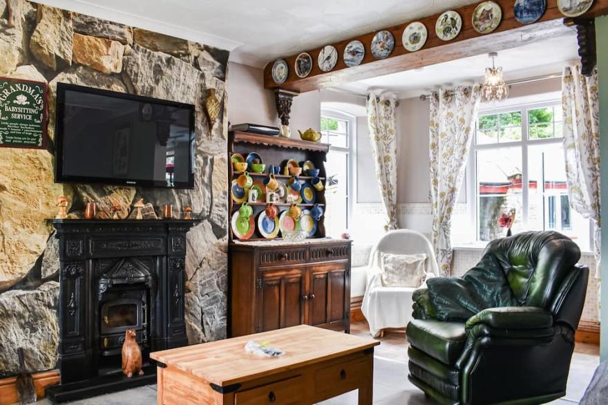3 bedroom accommodation in St Austell