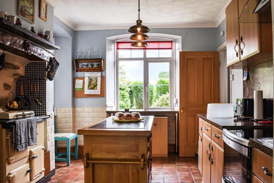 3 bedroom accommodation in St Austell
