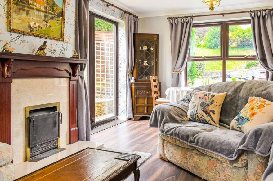 3 bedroom accommodation in Bampton