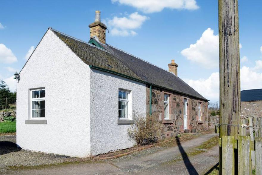 2 bedroom accommodation in Blairgowrie