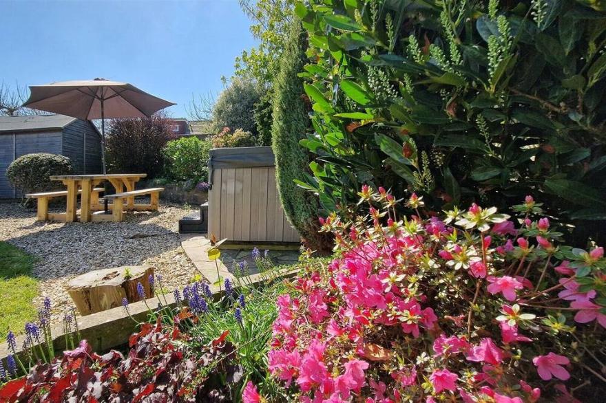 Sandy Toes - Pet Friendly* | Hot Tub* | Coastal