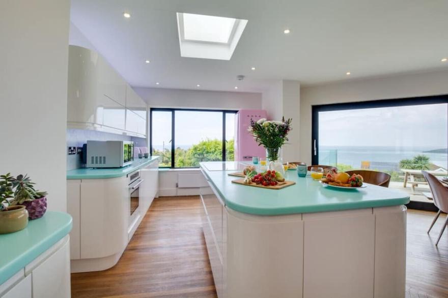 Red Rails - Five Bedroom House, Sleeps 10