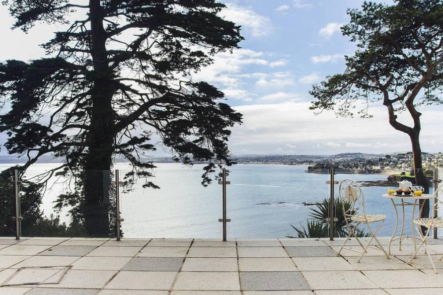 2 bedroom accommodation in Torquay