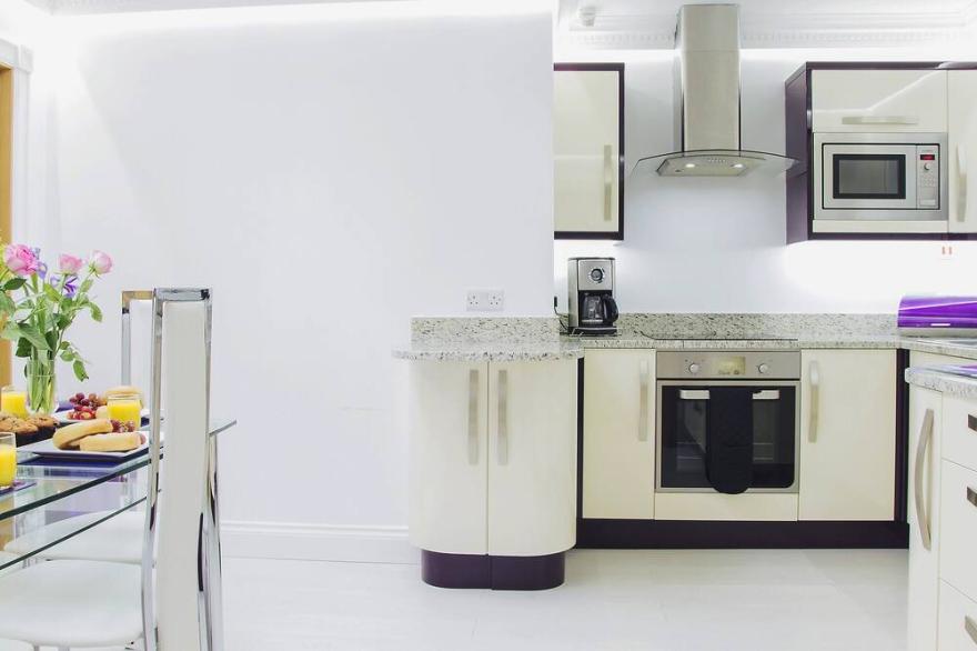 2 bedroom accommodation in Torquay
