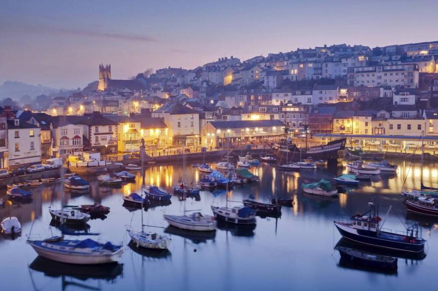 3 bedroom accommodation in Brixham