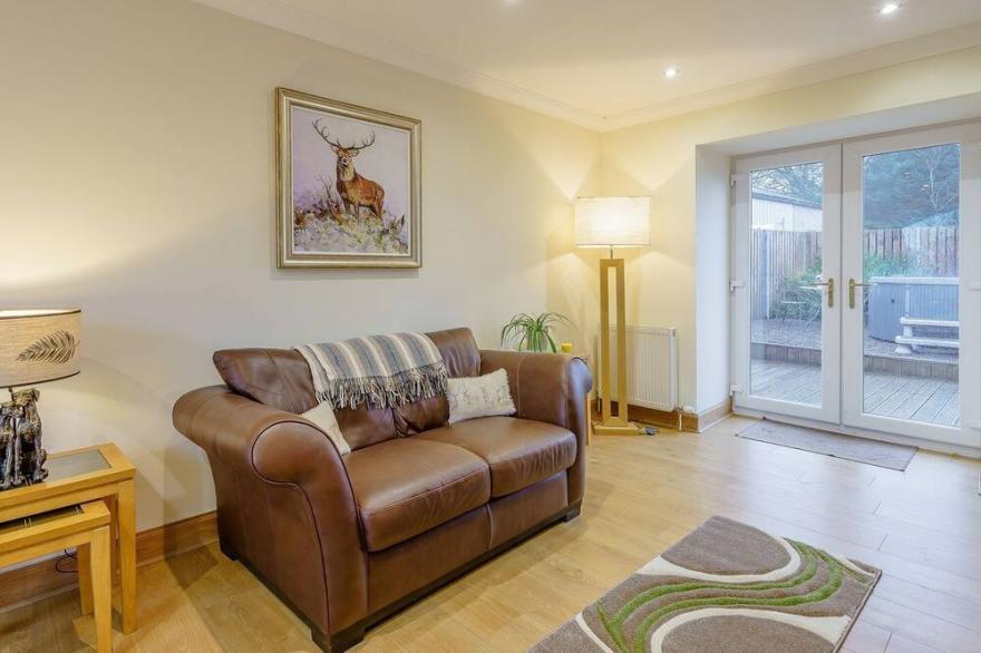 1 bedroom accommodation in Lochwinnoch, near Glasgow