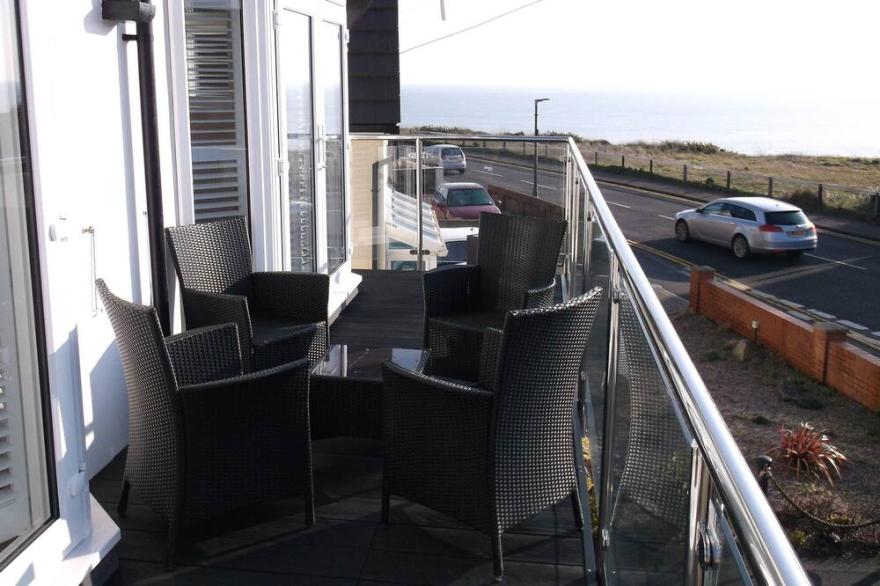 2 bedroom accommodation in Bournemouth