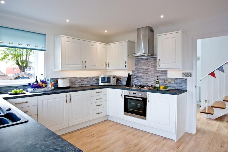 3 bedroom accommodation in Torquay