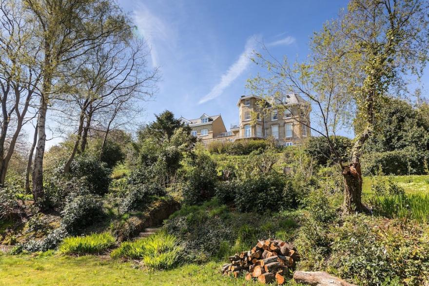2 bedroom accommodation in Shanklin