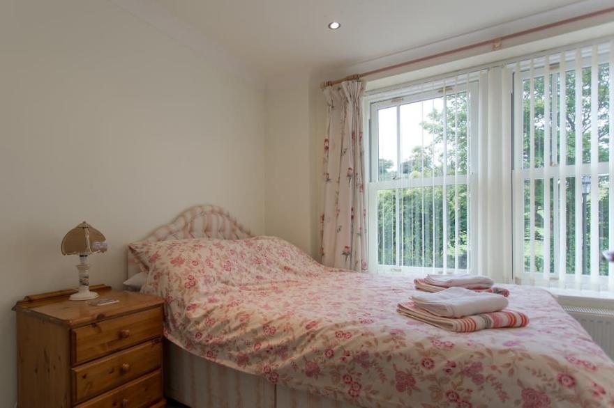 2 bedroom accommodation in Shanklin