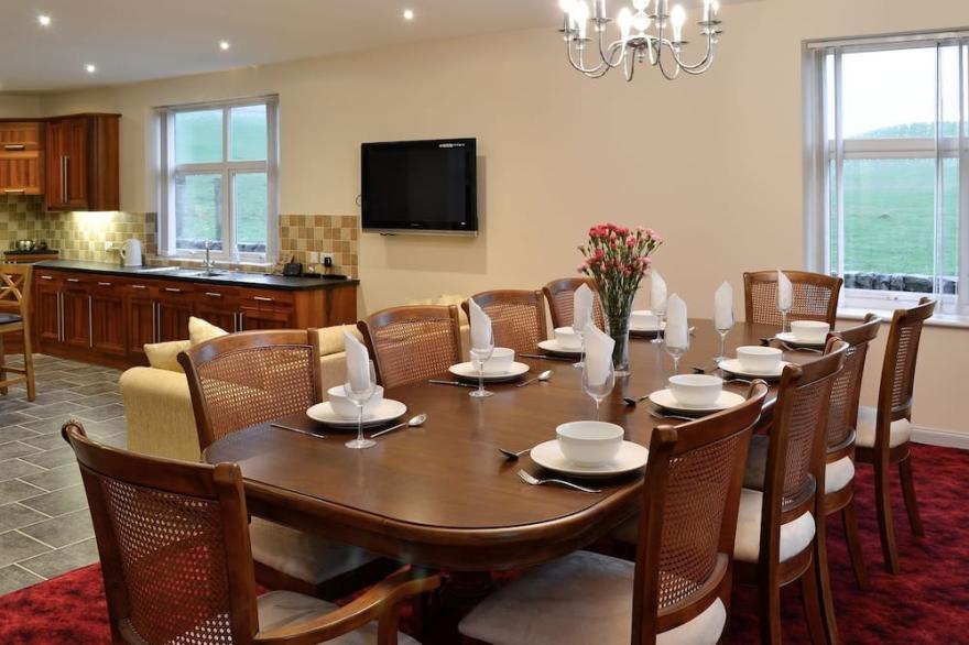 4 bedroom accommodation in Closeburn, near Thornhill