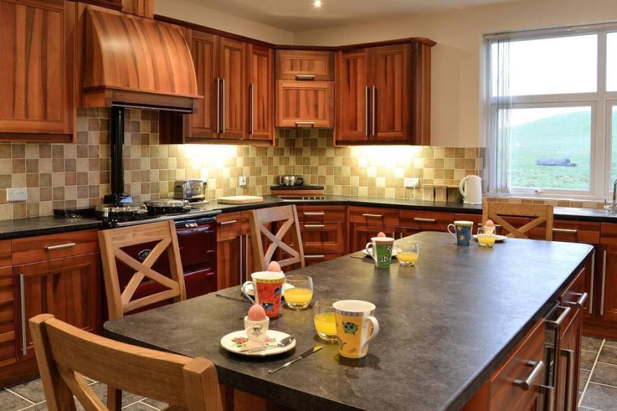 4 bedroom accommodation in Closeburn, near Thornhill