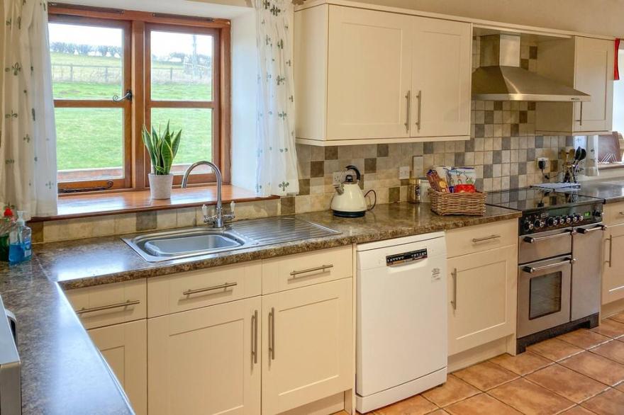 5 bedroom accommodation in Bromyard, near Malvern Hills