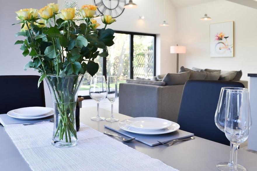 2 bedroom accommodation in Upper Poppleton, near York