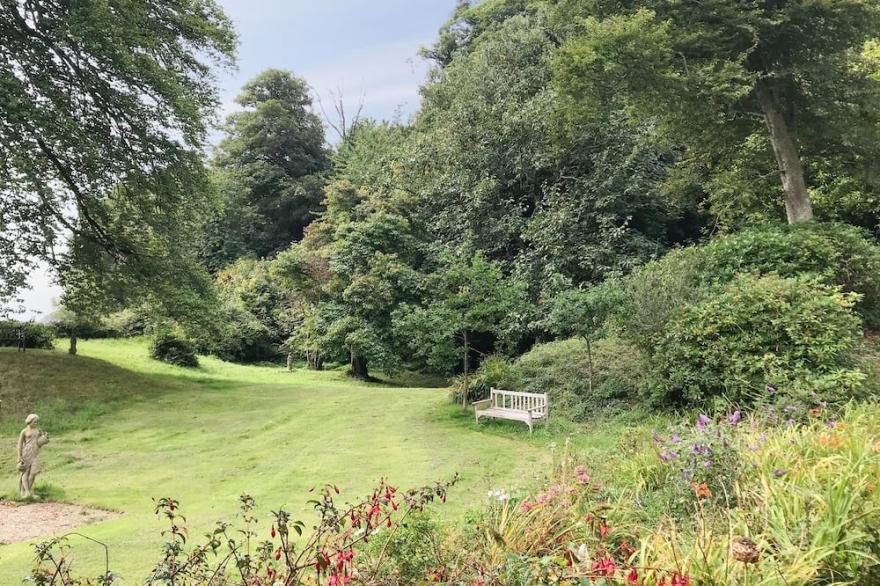 6 bedroom accommodation in Sidbury, near Sidmouth