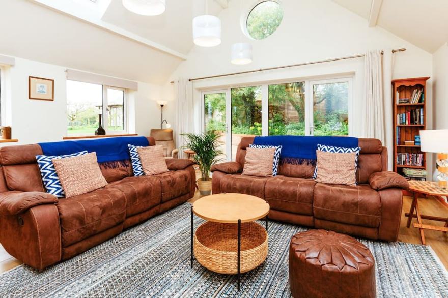 3 bedroom accommodation in Langford Budville, near Wellington