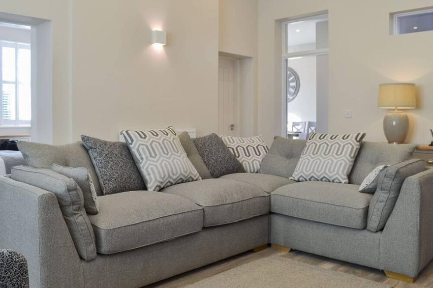 3 bedroom accommodation in Upper Poppleton, near York