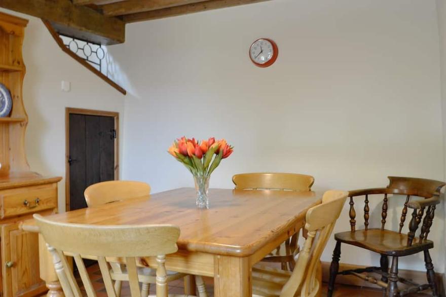 2 bedroom accommodation in near Moreton-in-Marsh