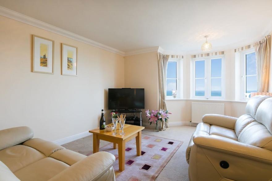 GOLVA, family friendly, country holiday cottage in Carbis Bay