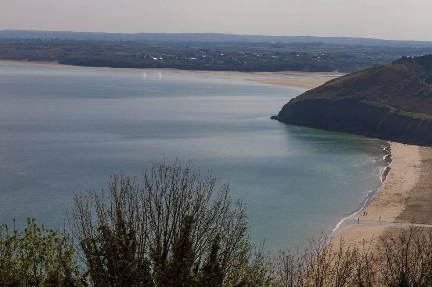 TREMORNA VISTA, family friendly, with a garden in Carbis Bay