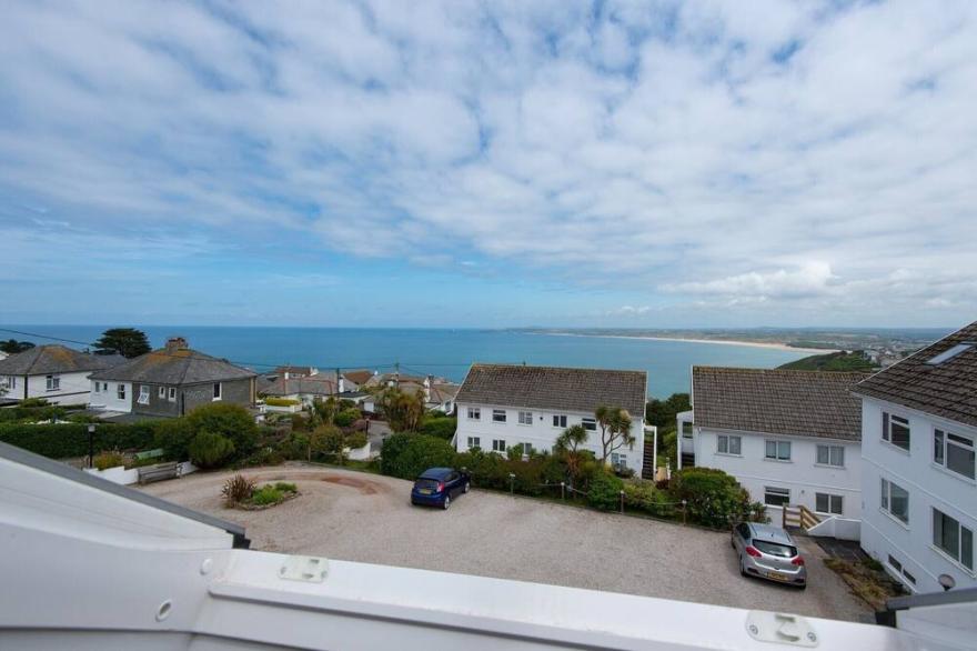 ST IVES BAY VIEW, family friendly in Carbis Bay