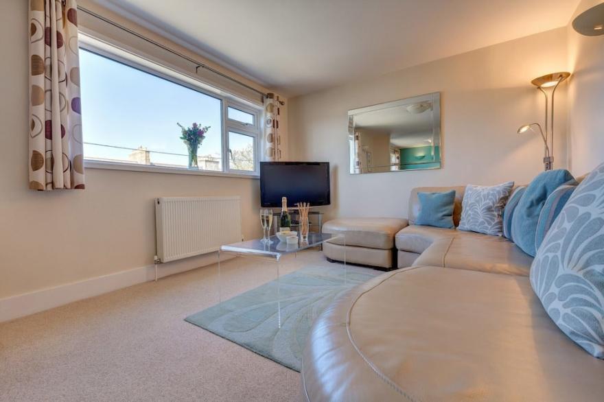 SOWENA, family friendly, character holiday cottage in Carbis Bay
