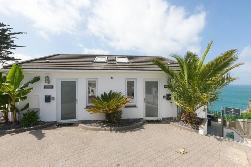 STARBOARD, family friendly, character holiday cottage in Carbis Bay
