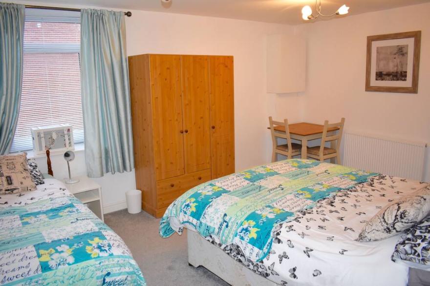 2 bedroom apartment with sea views and  private balcony