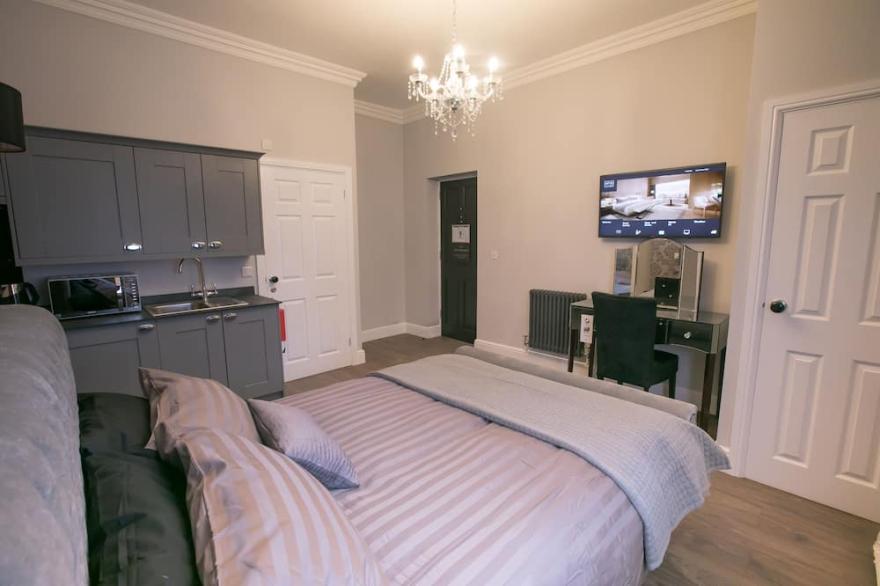 Number 10 The Abbey - Castle Acre Apartment