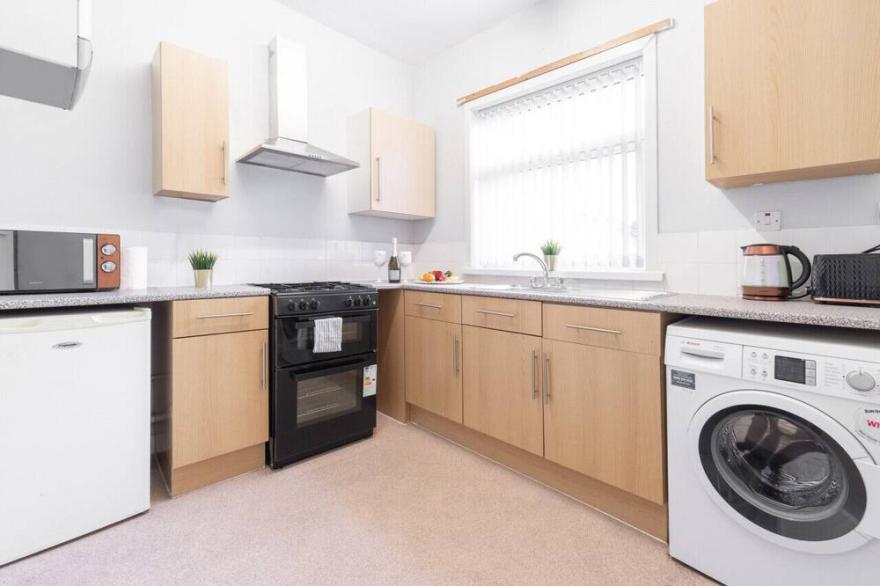 Two Bed Apartment - Smart TV - WIFI
