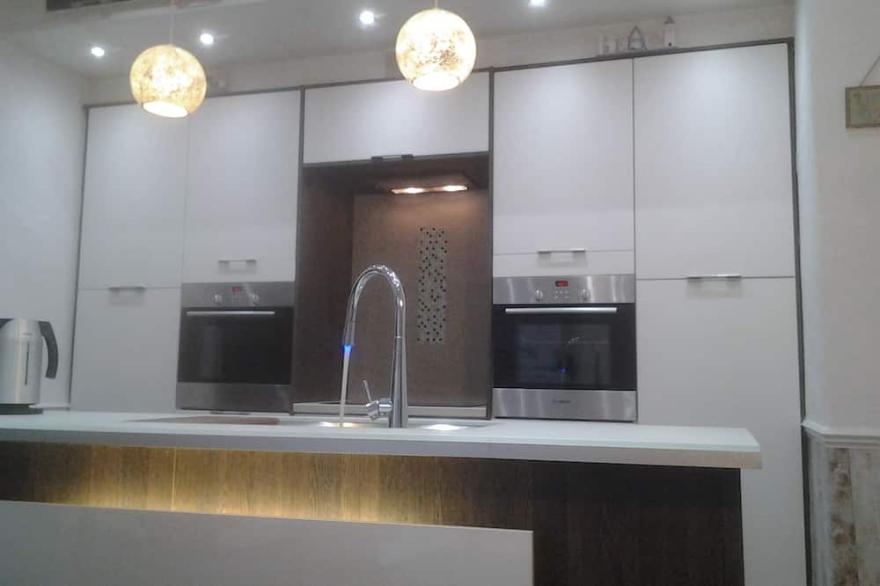 Stunning Rothesay apartment 130 5☆ reviews wonderful views.