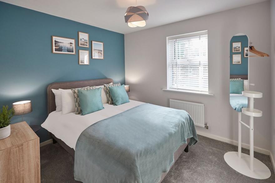 Host & Stay | Shipwrights