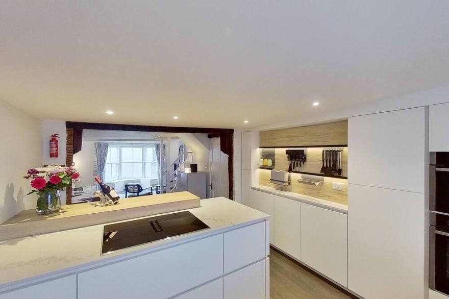 44 Fore Street - Two Bedroom Cottage, Sleeps 4
