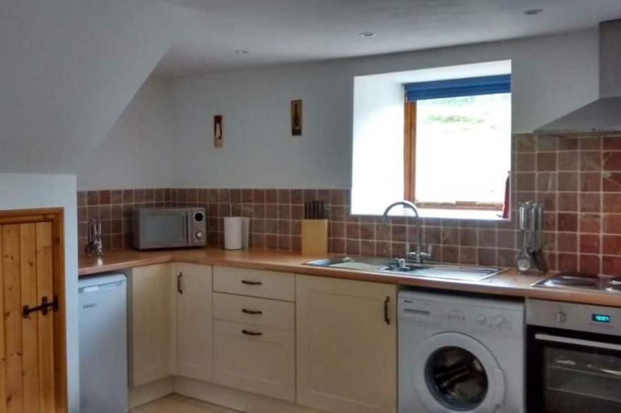 2: Lapwing Sleeps 4 (2 Bedrooms)