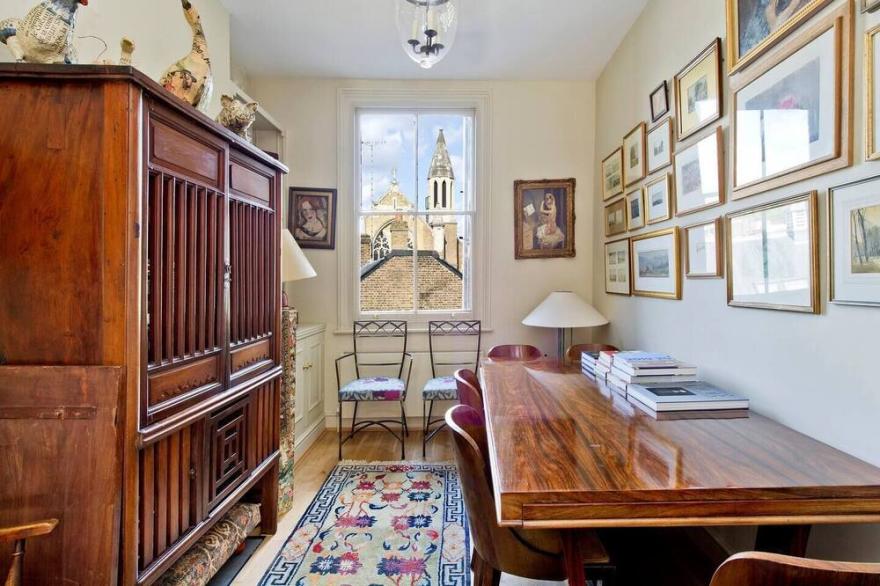 Delightful1-Bed Apartment, Chelsea
