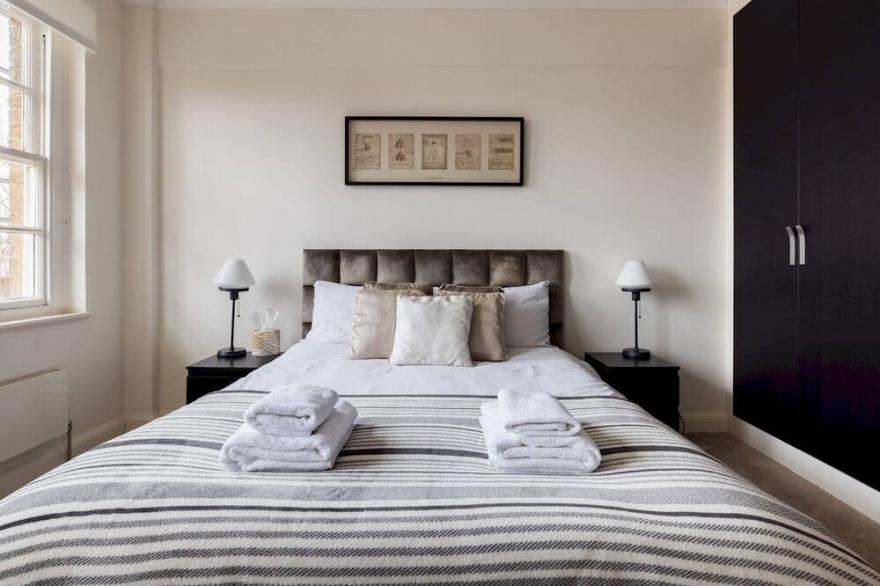 Pass the Keys | Spacious 2 bed flat by South Kensington Station