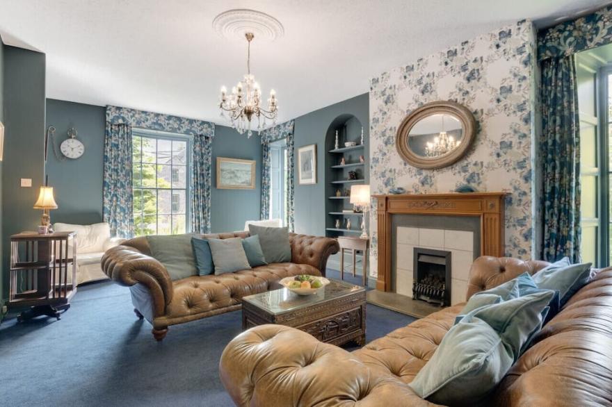 Spindlestone House - Five Bedroom House, Sleeps 10