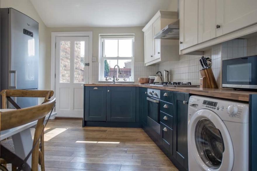 Spacious 5★ Central York Townhouse - sleeps 6