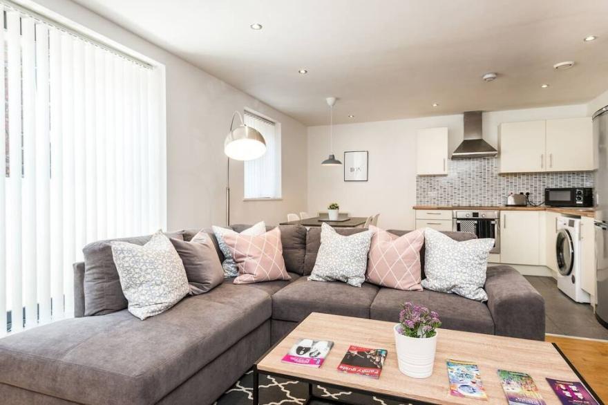 Host Apartments | Ropewalks Abode