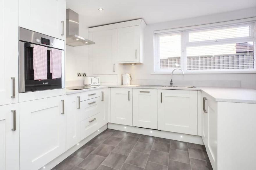 White House Luxury Apartments - Apartment A