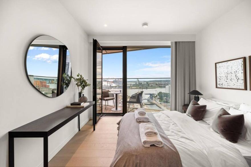Luxury two bedroom apartment in East London’s Docklands